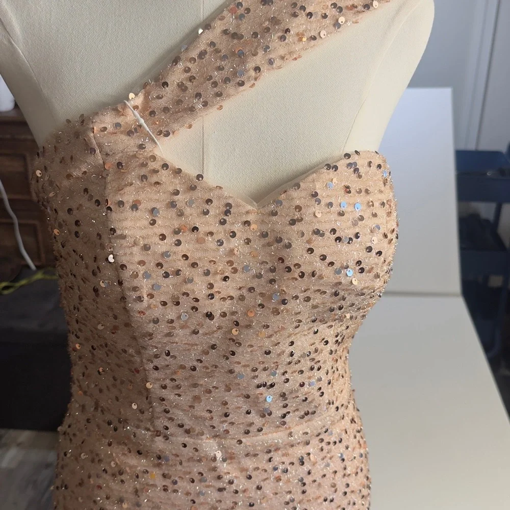 One-Shoulder Sequin Dress - Picture 3 of 9